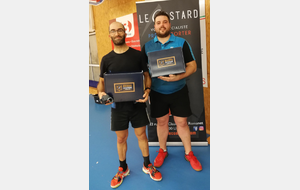 Patrick Augeau et Philip Evans gagnants en DH D9
