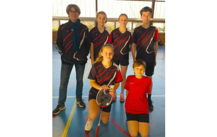 équipe des cadets excellence avec Lola T, Lola P, Bastien
équipe des benjamins excellence avec Margaux et Louis