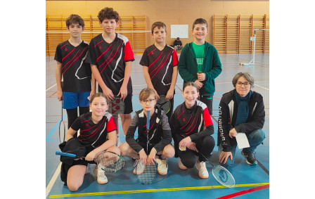 équipe des benjamins promotion avec Clément D, Isaia, Naëla, Lucile
équipe des minimes promotion avec Tom, Yvann, Rose