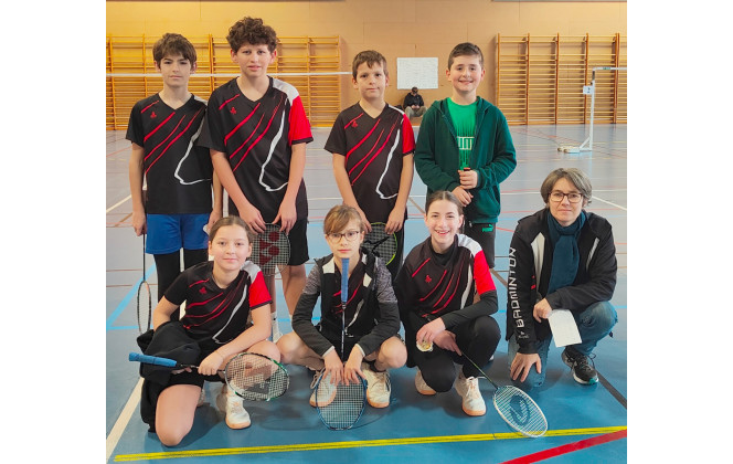 équipe des benjamins promotion avec Clément D, Isaia, Naëla, Lucile
équipe des minimes promotion avec Tom, Yvann, Rose